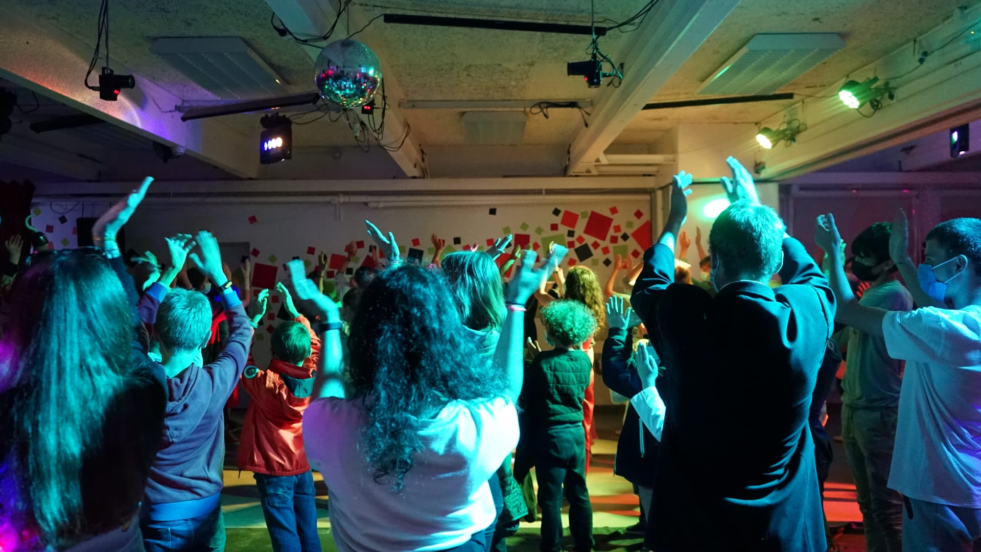 La liste des danses du TDV – été 2021 ! Tous les tubes